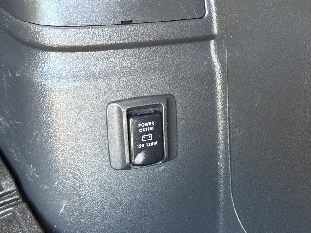 2018 Mitsubishi Outlander Image 11