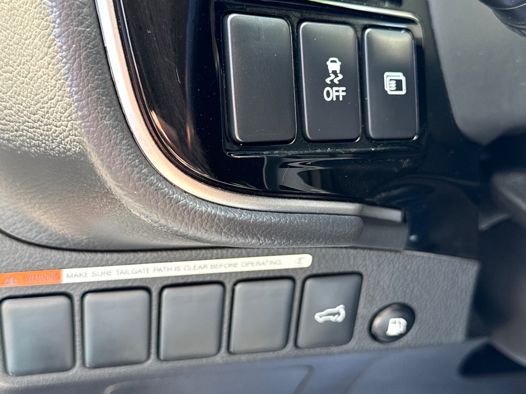 2018 Mitsubishi Outlander Image 22