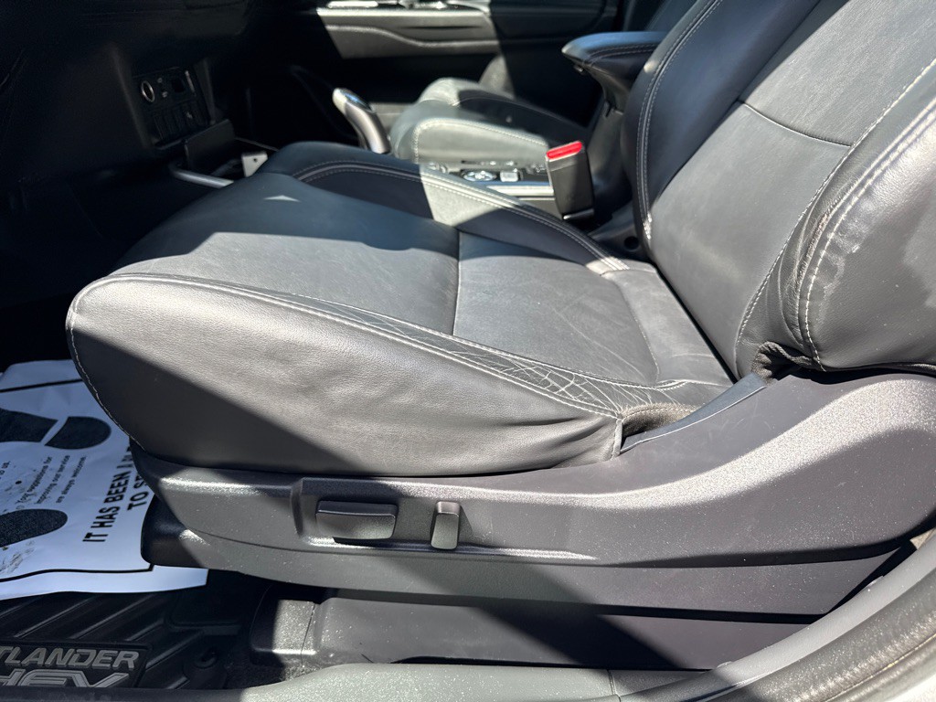 2018 Mitsubishi Outlander Image 24