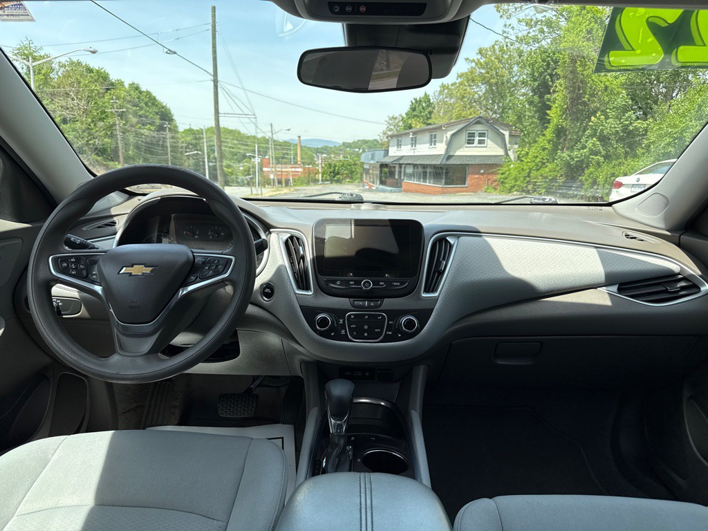 2022 Chevrolet Malibu Image 11