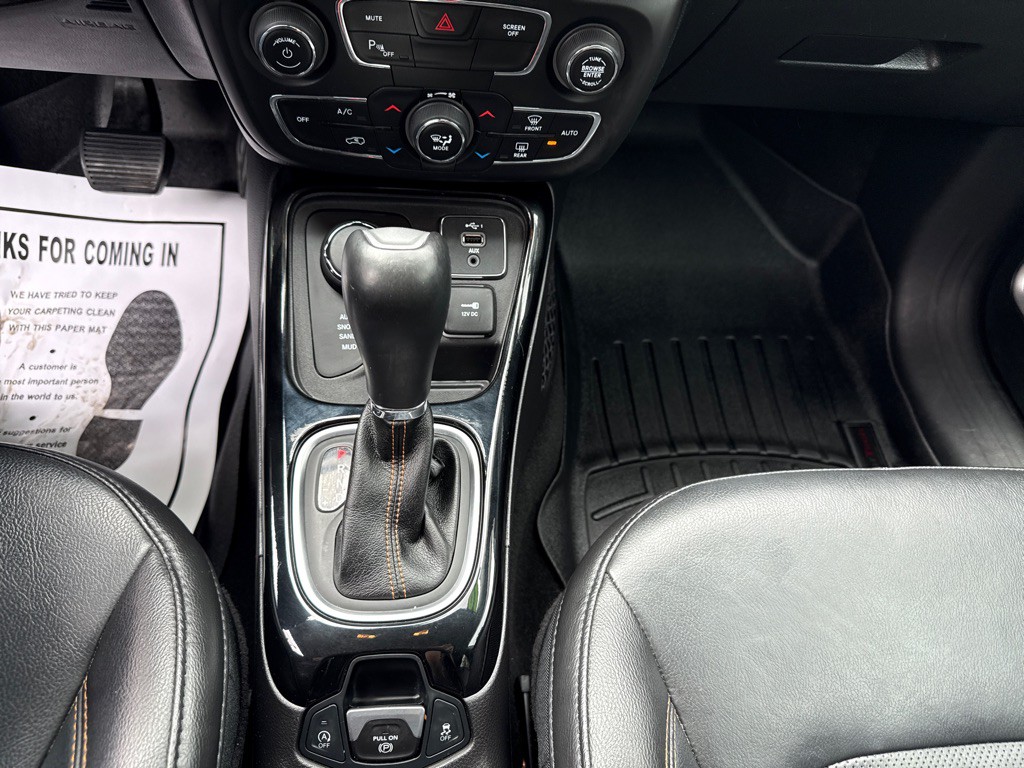 2019 Jeep Compass Image 16