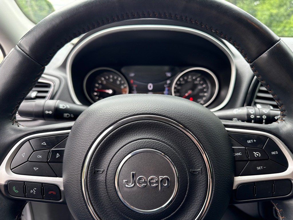 2019 Jeep Compass Image 18