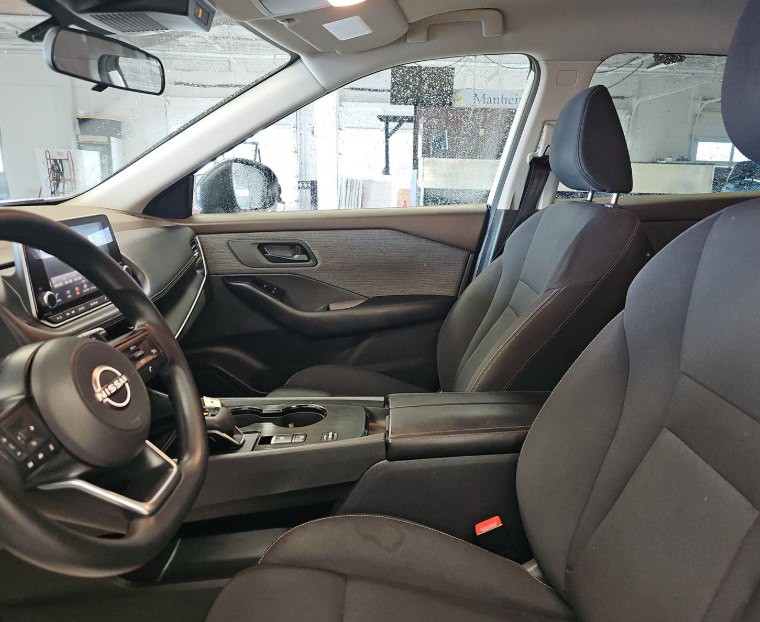 2023 Nissan Rogue Image 3