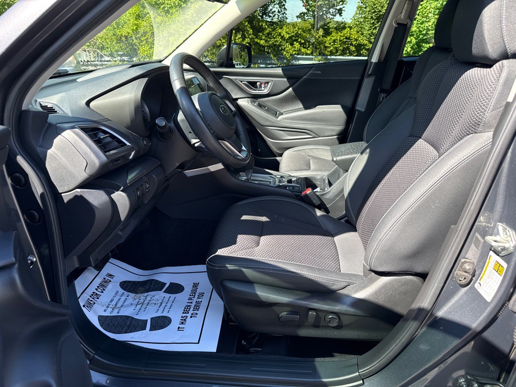 2023 Subaru Forester Image 5