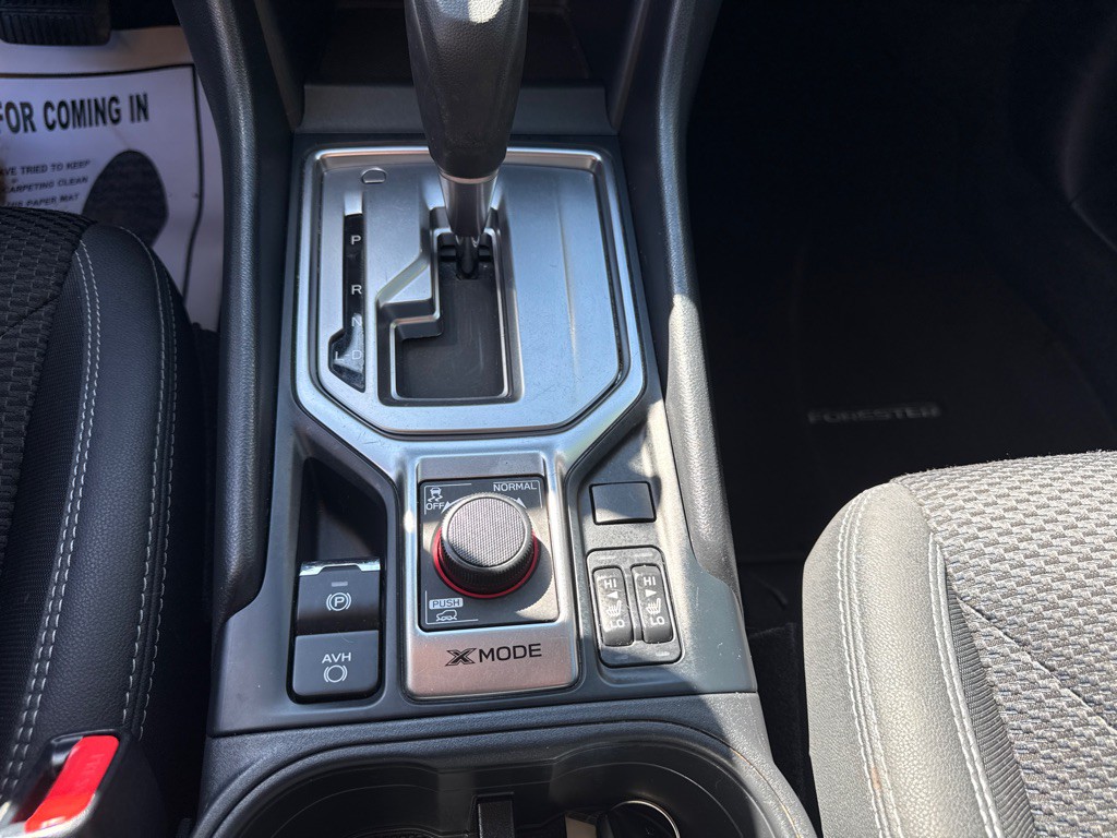 2023 Subaru Forester Image 16