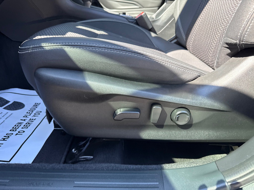 2023 Subaru Forester Image 22