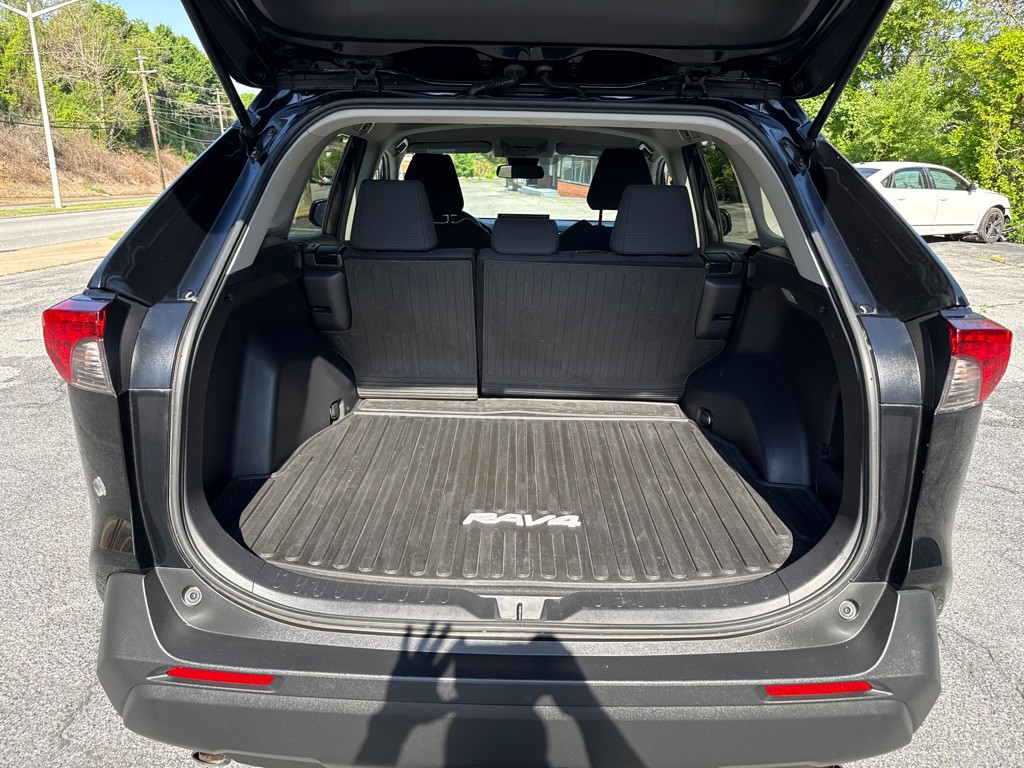 2020 Toyota Rav4 Image 9