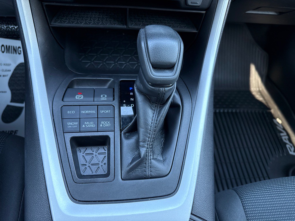 2020 Toyota Rav4 Image 15