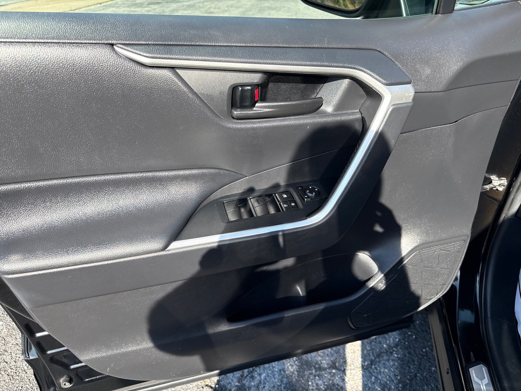 2020 Toyota Rav4 Image 19