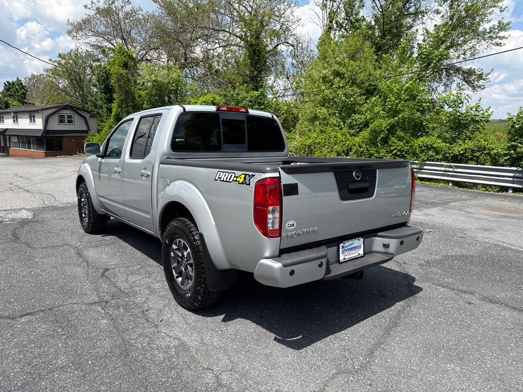 2014 Nissan Frontier Image 4