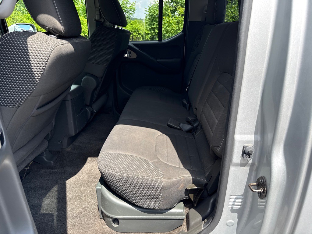 2014 Nissan Frontier Image 6