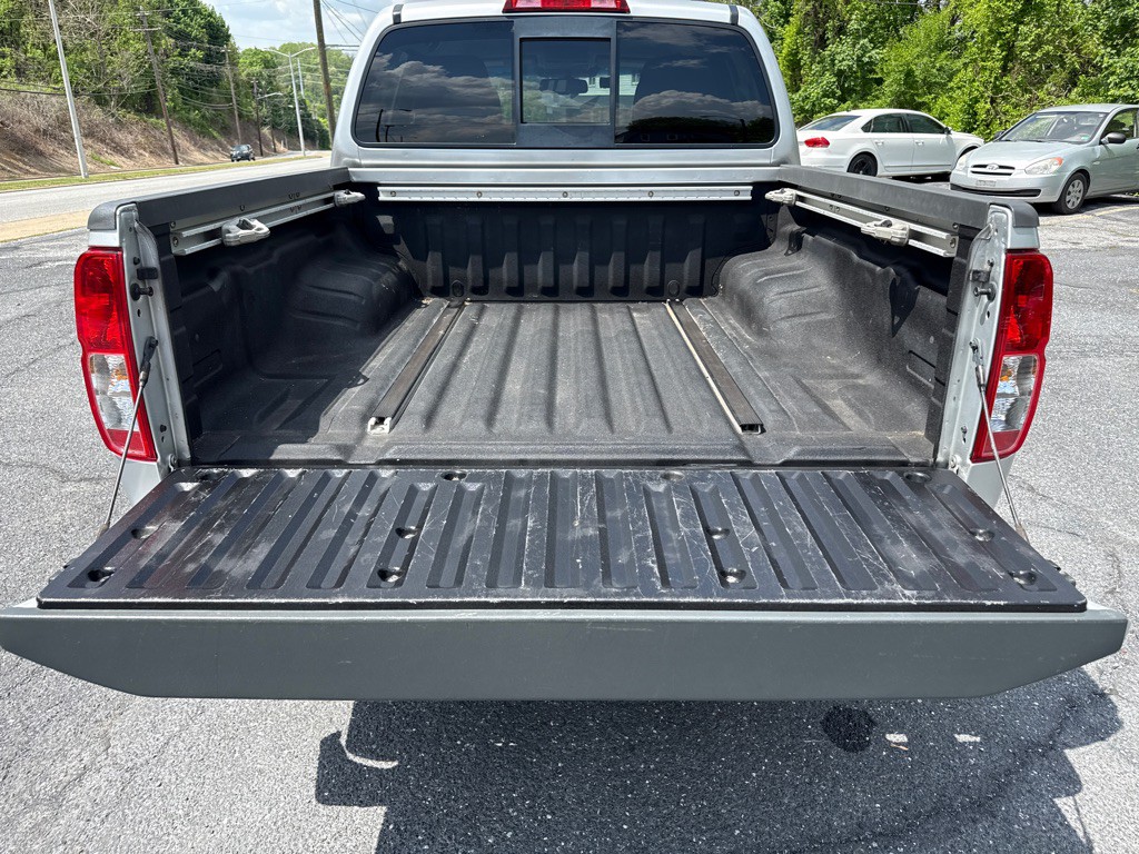 2014 Nissan Frontier Image 9