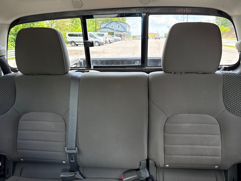 2014 Nissan Frontier Image 12