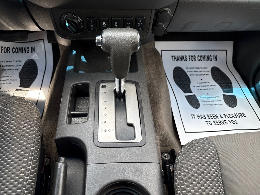 2014 Nissan Frontier Image 16