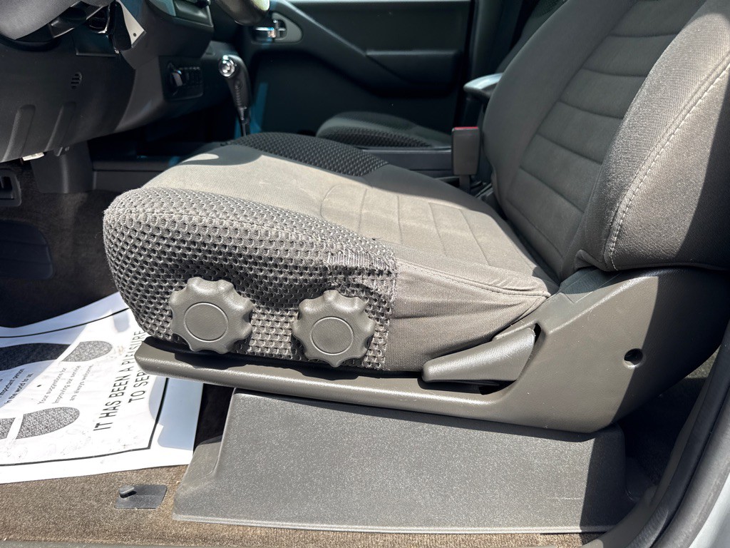 2014 Nissan Frontier Image 22