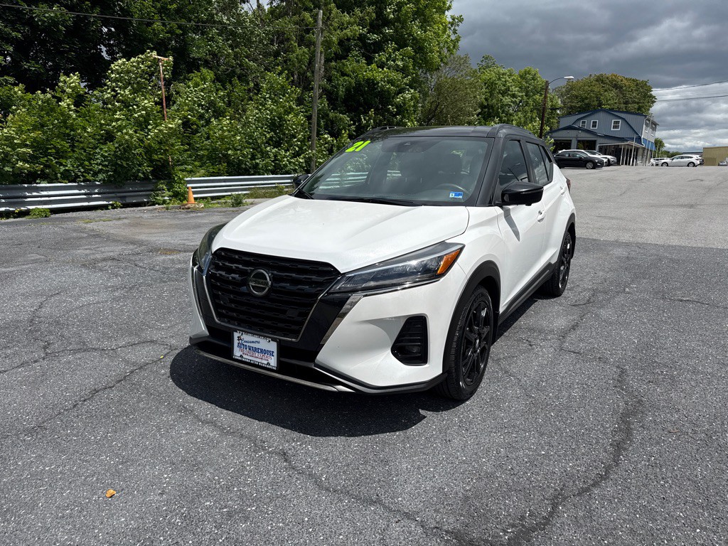 2021 Nissan Kicks Image 1