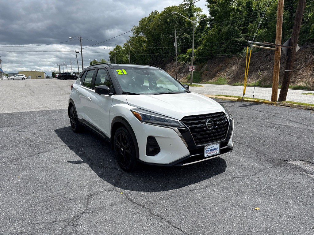 2021 Nissan Kicks Image 2