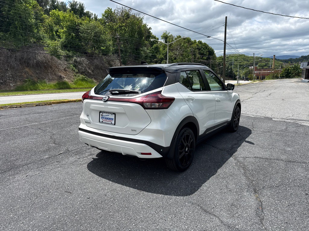 2021 Nissan Kicks Image 3