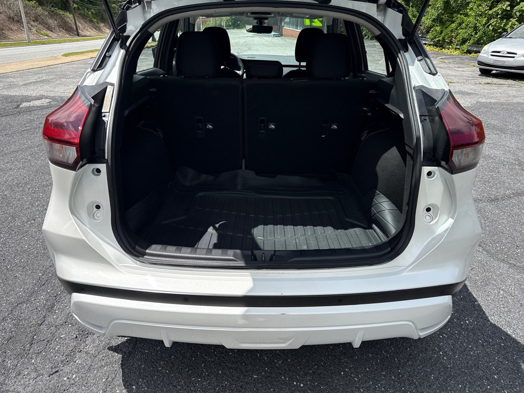 2021 Nissan Kicks Image 9