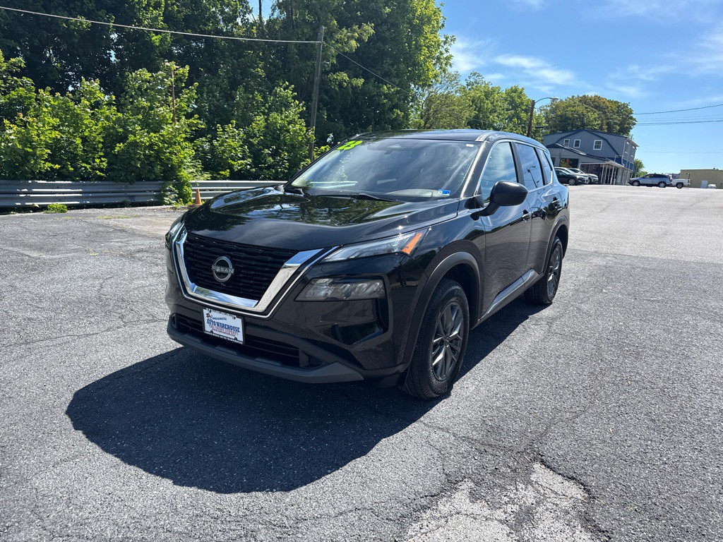 2023 Nissan Rogue Image 1