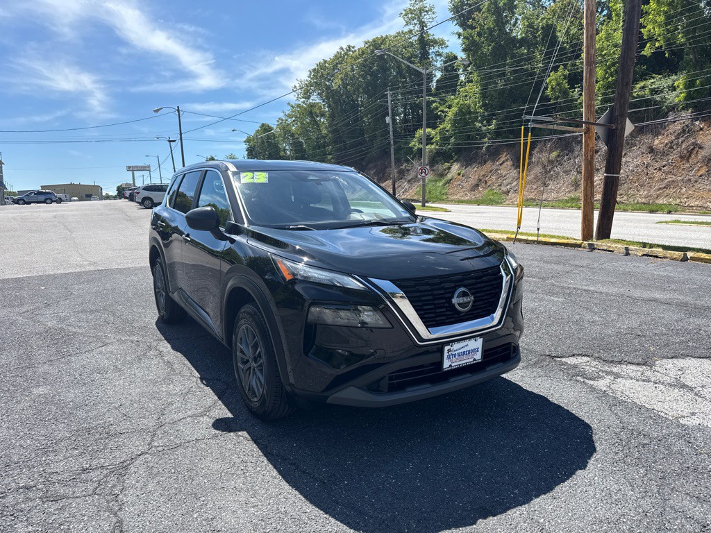 2023 Nissan Rogue Image 2