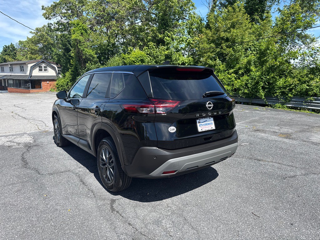 2023 Nissan Rogue Image 4