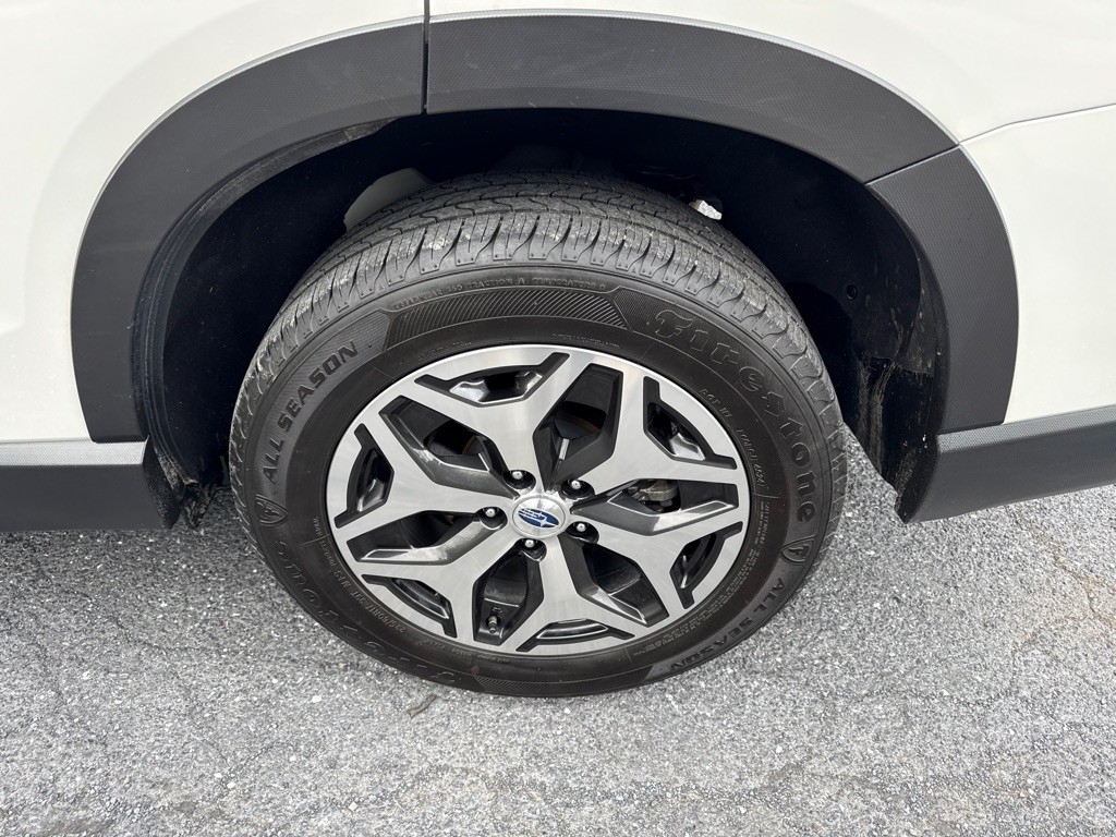 2022 Subaru Forester Image 10