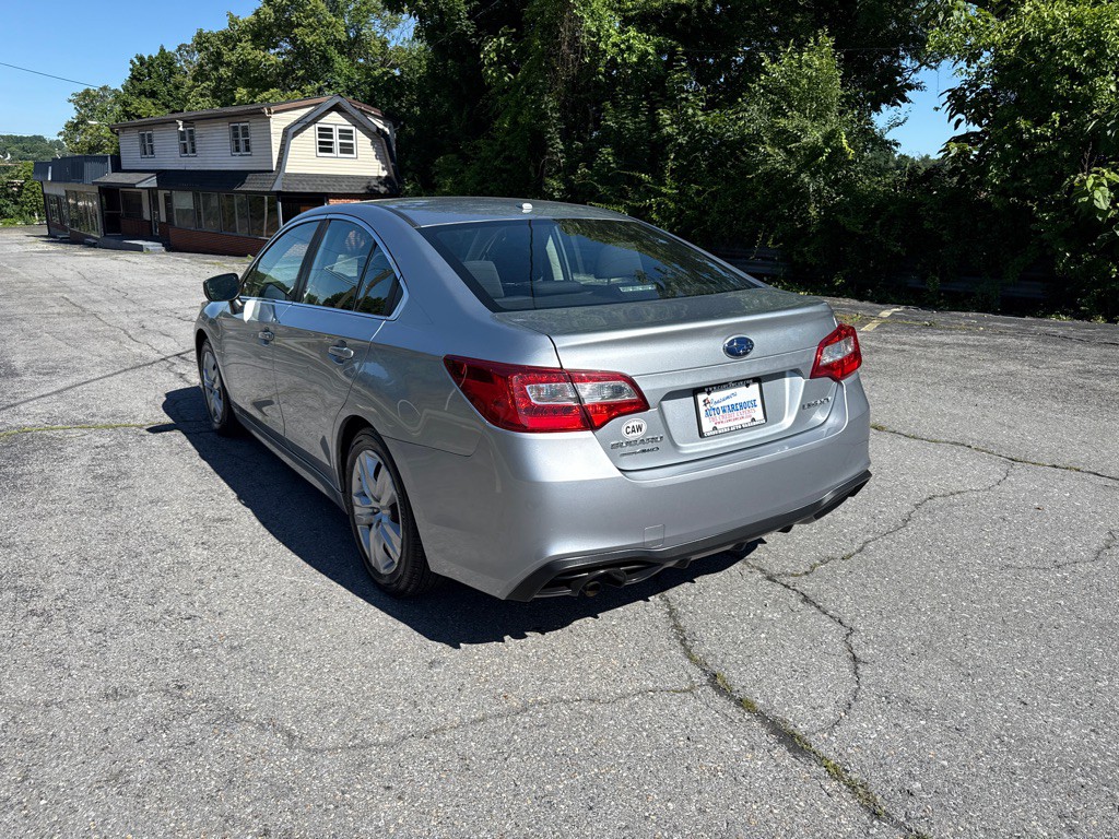 2019 Subaru Legacy Image 4