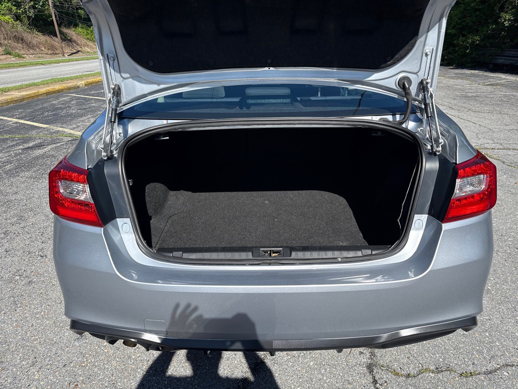 2019 Subaru Legacy Image 9