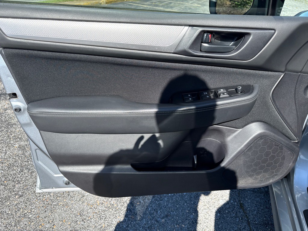 2019 Subaru Legacy Image 19