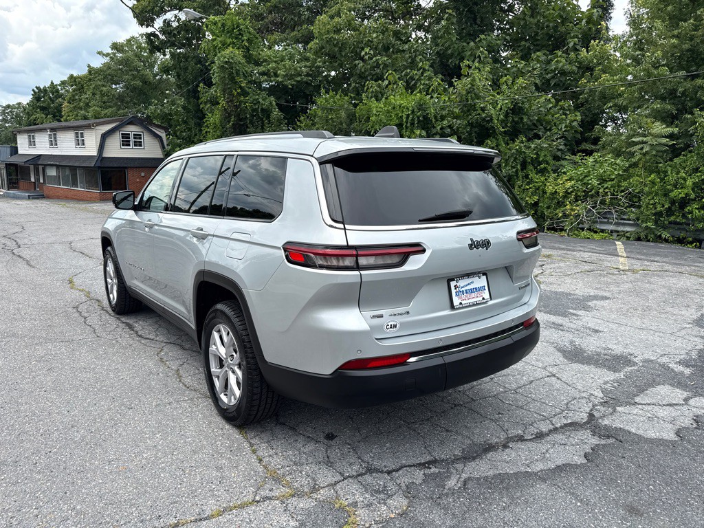 2021 Jeep Grand Cherokee Image 4