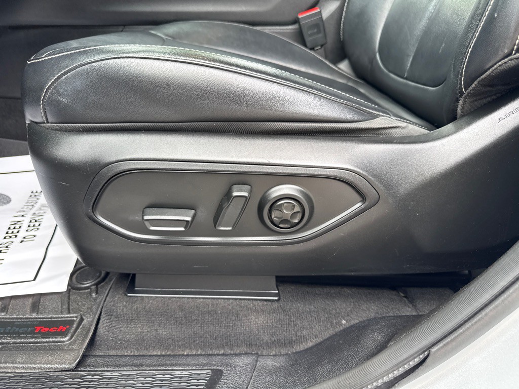 2021 Jeep Grand Cherokee Image 23