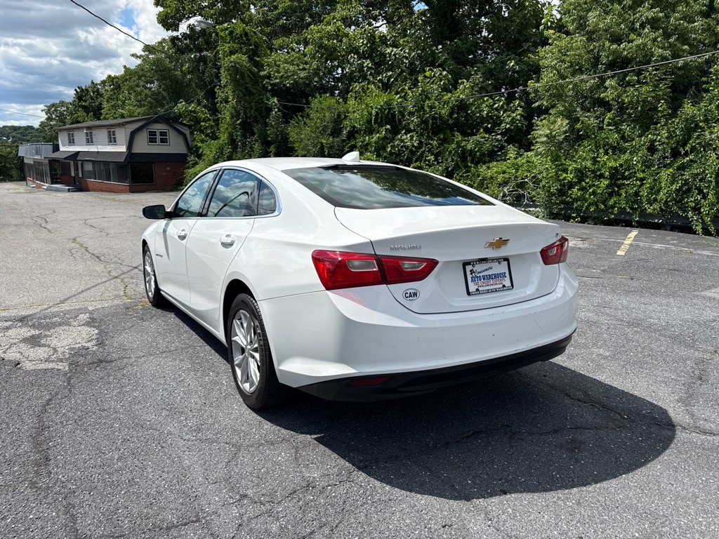 2023 Chevrolet Malibu Image 4