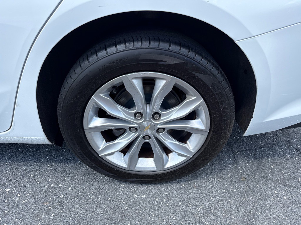 2023 Chevrolet Malibu Image 10