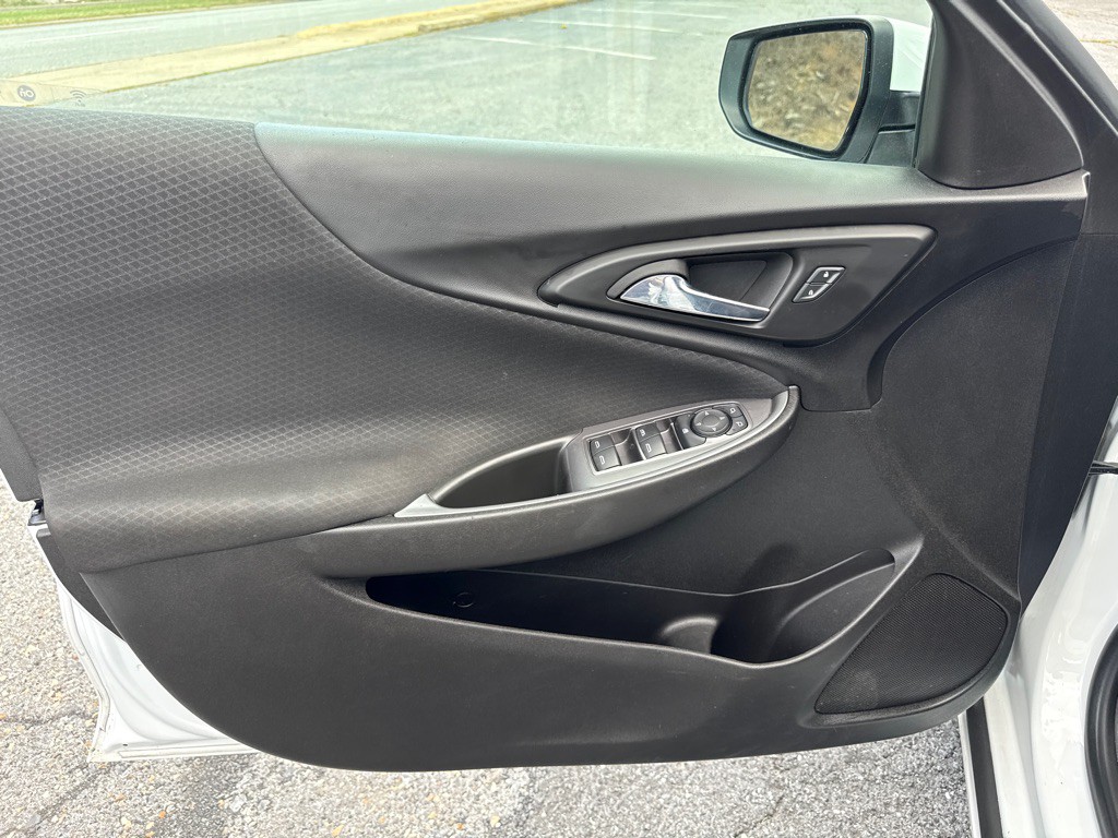 2023 Chevrolet Malibu Image 20