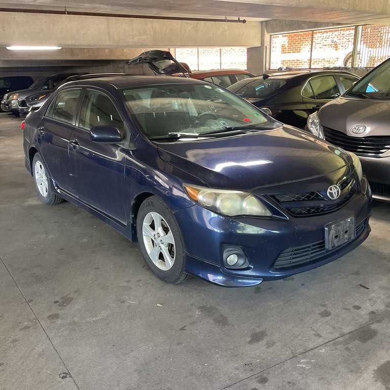 2011 Toyota Corolla Image 1