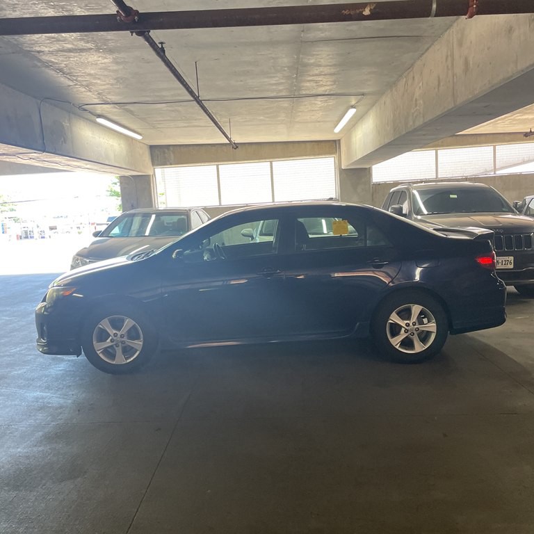 2011 Toyota Corolla Image 2