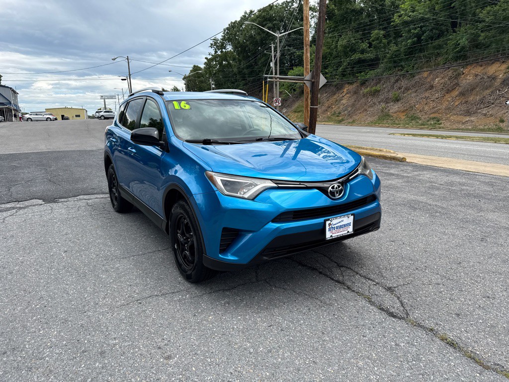 2016 Toyota Rav4 Image 2