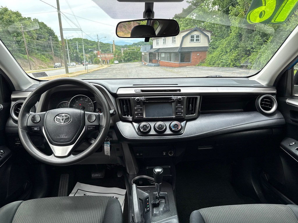 2016 Toyota Rav4 Image 11
