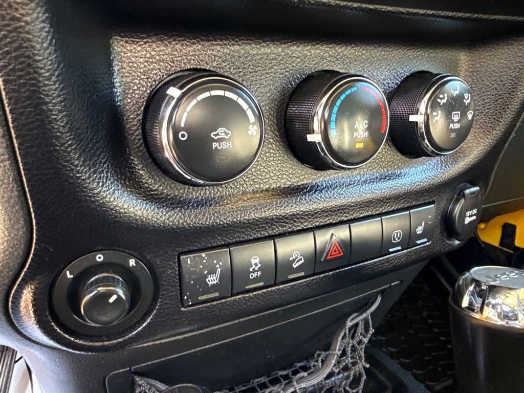 2015 Jeep Wrangler Unlimited Image 14