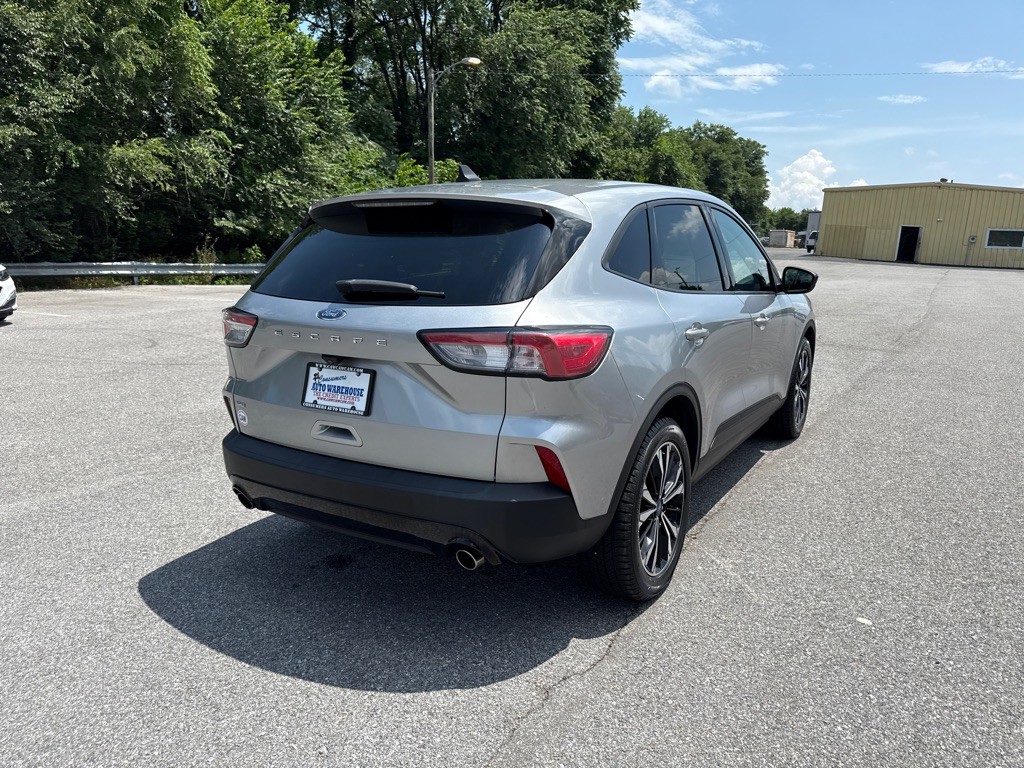 2022 Ford Escape Image 3