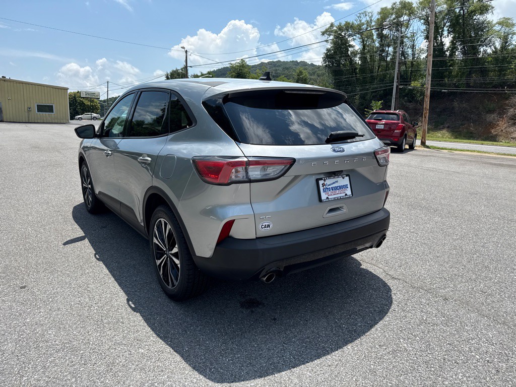 2022 Ford Escape Image 4