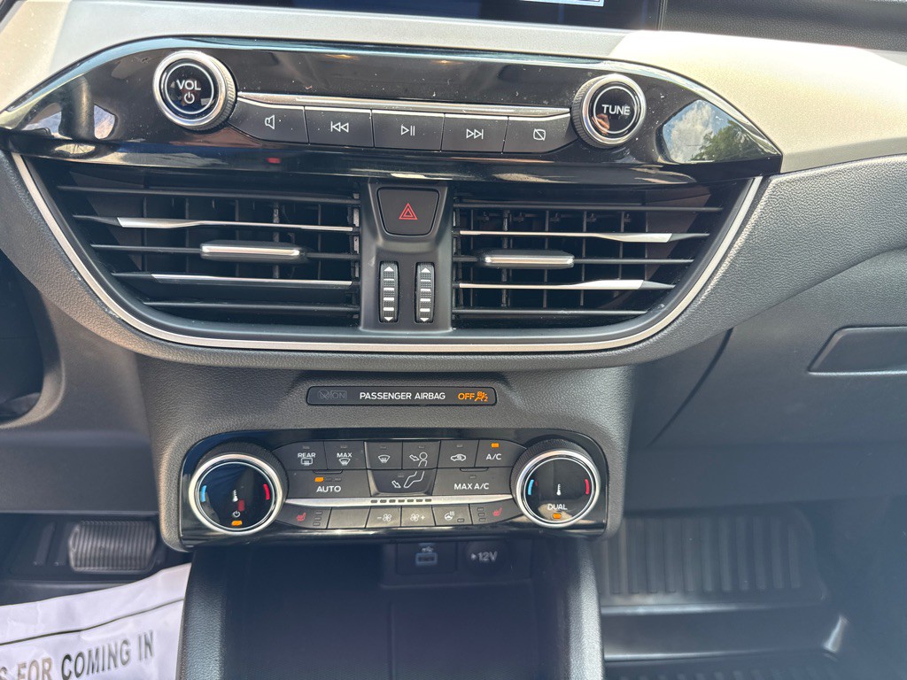 2022 Ford Escape Image 15