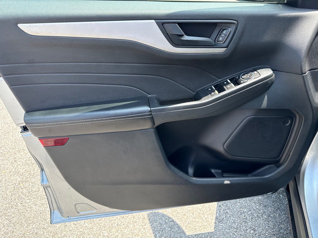 2022 Ford Escape Image 21