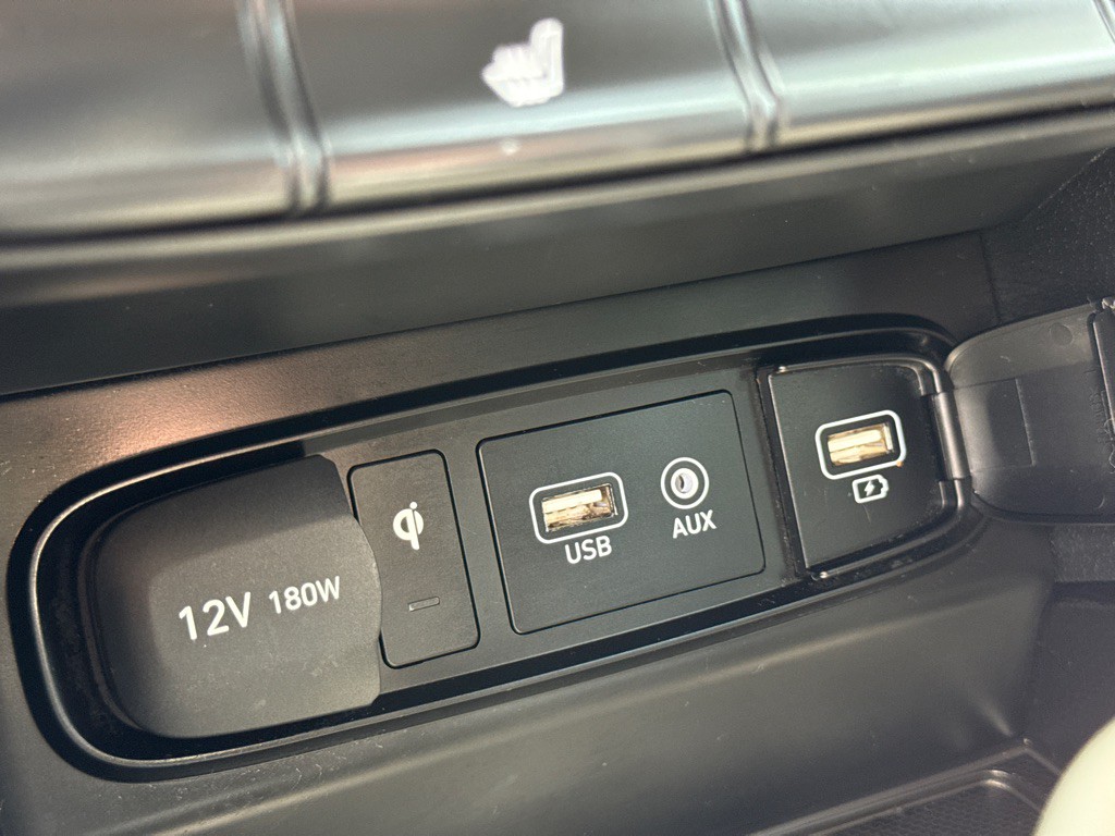 2020 Hyundai Santa Fe Image 17