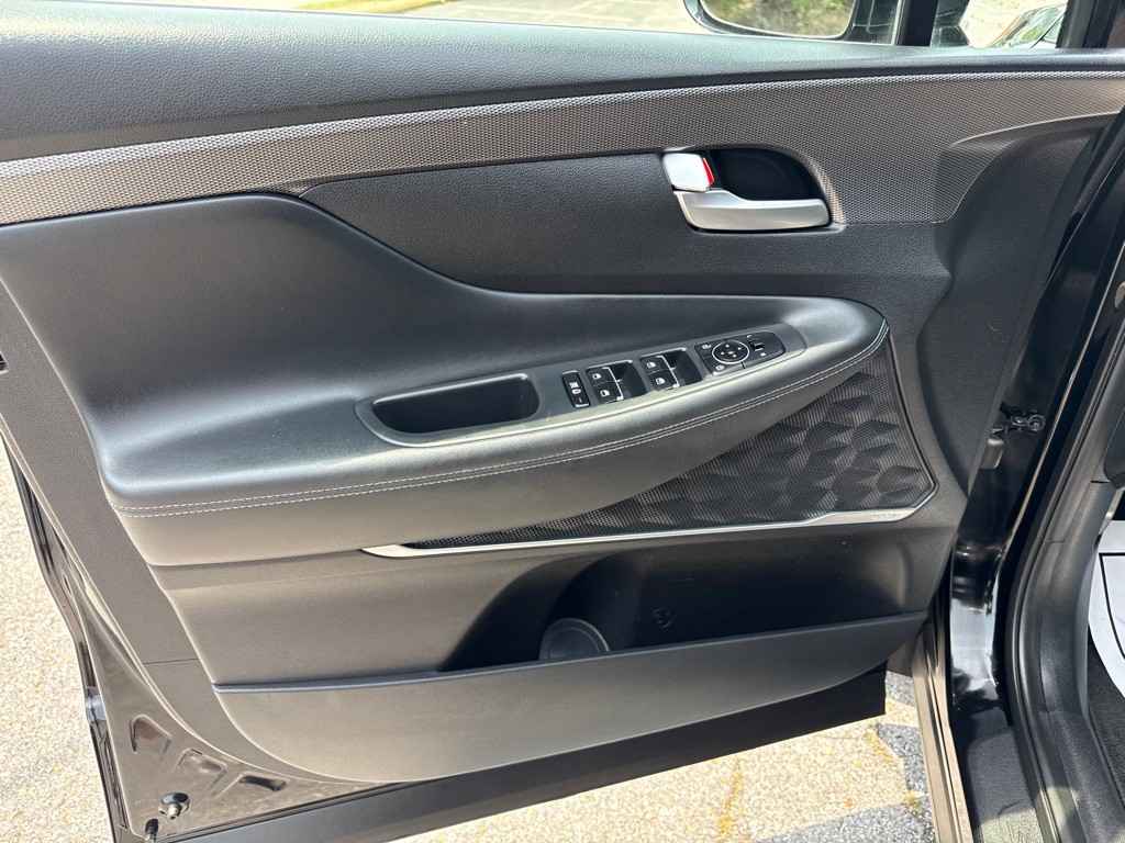 2020 Hyundai Santa Fe Image 23