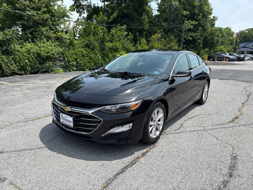 2023 Chevrolet Malibu Image 1