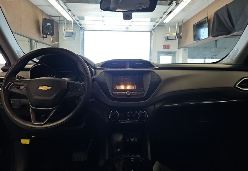 2021 Chevrolet Trailblazer Image 3