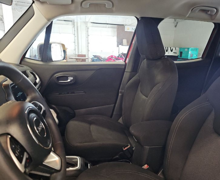 2021 Jeep Renegade Image 3