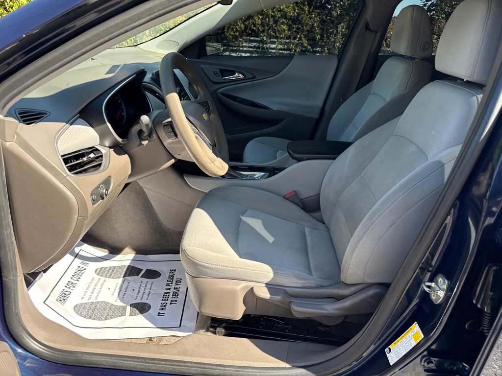 2018 Chevrolet Malibu Image 5